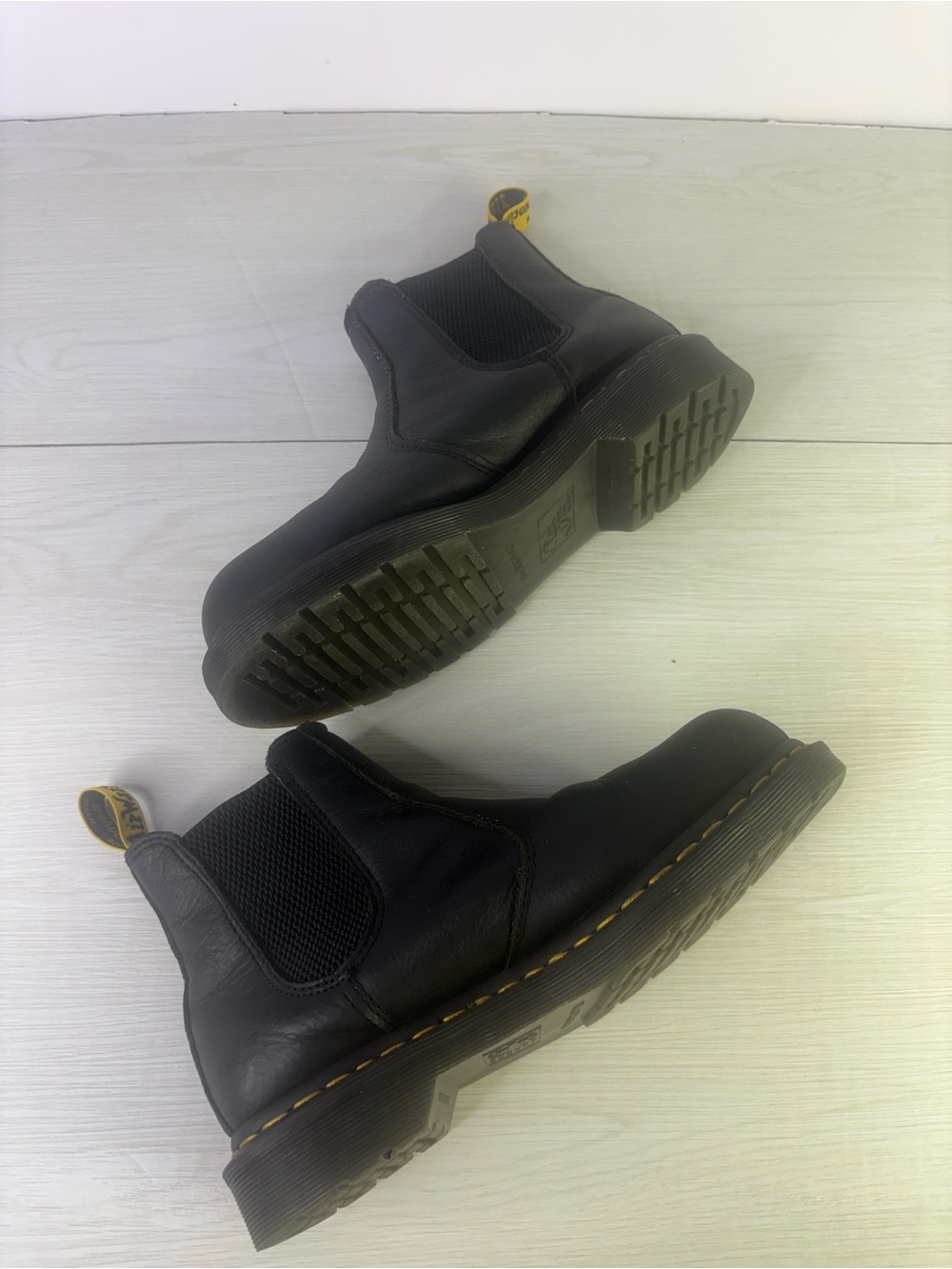 Dr. Martens Ladies 8 Arbor St Black Steel-toe Chelsea Ankle Work Boots